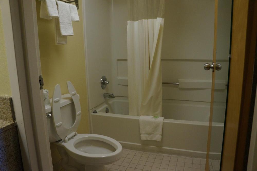 Room image 2