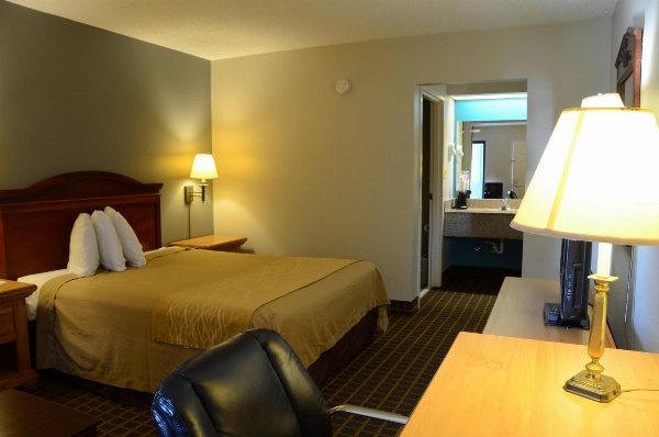 Clarksville Inn image 4