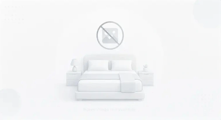 Queen Room - Smoking/Disability Access
